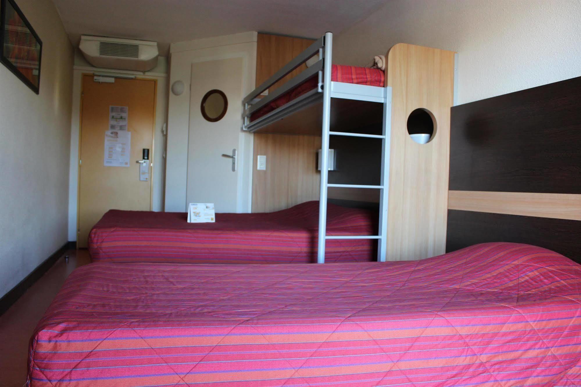 B&B Hotel Lisieux Parc Des Expositions Экстерьер фото